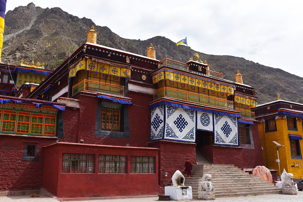 Tsurpu Monastery 