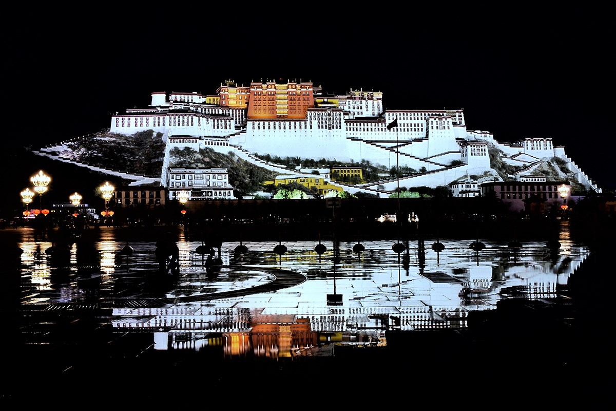 Potala | Photo by Liu Bin