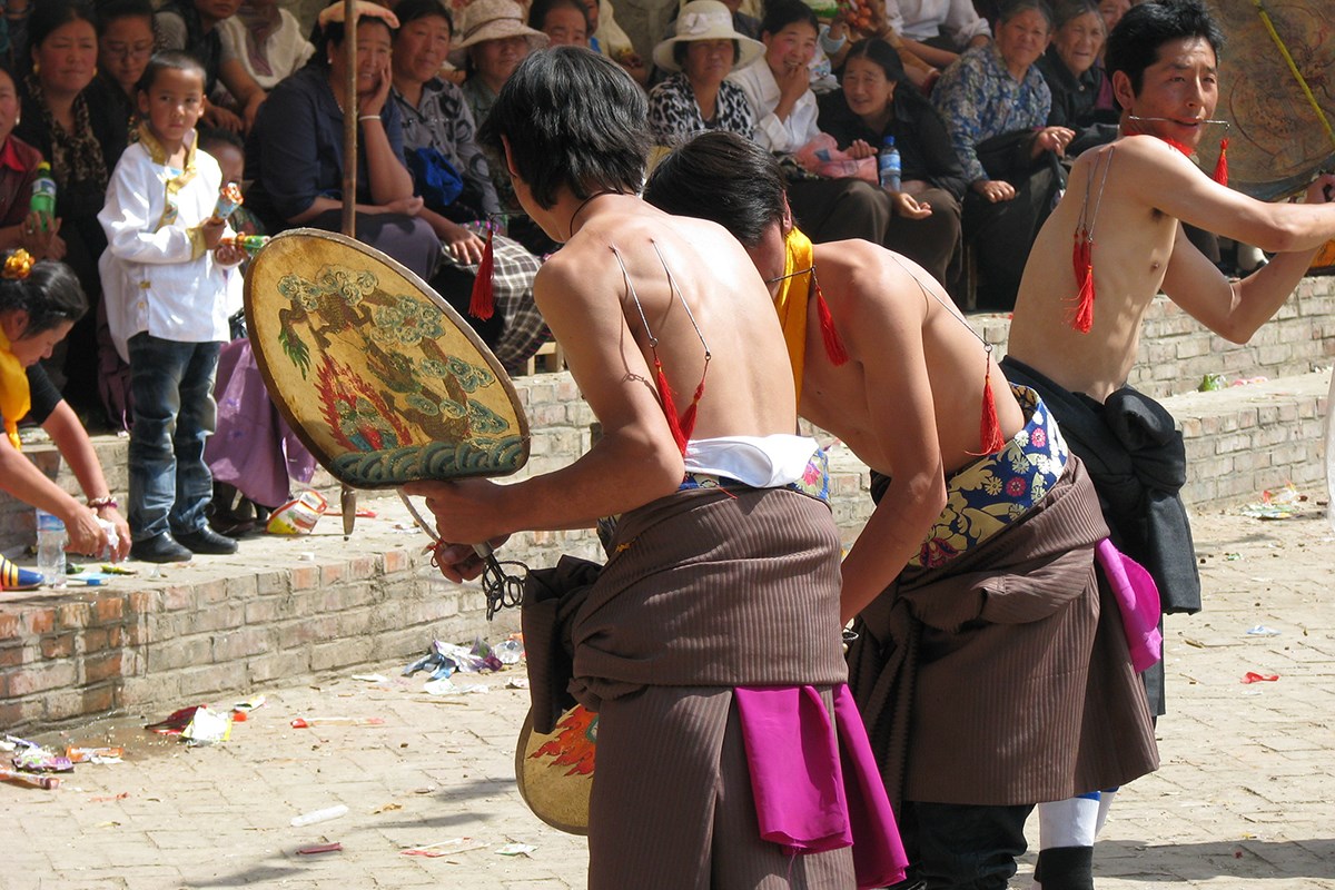  Shaman Festival in Tongren | Photo by Ping Pai 