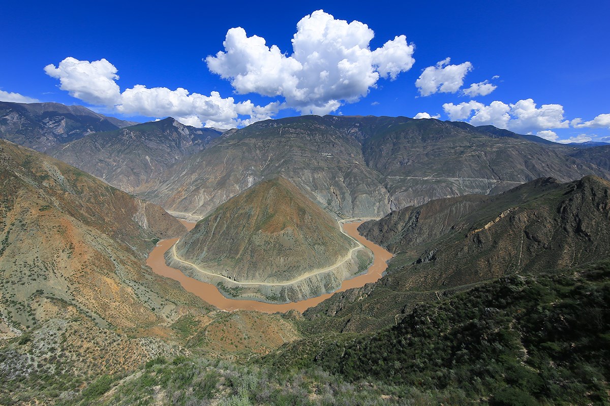 The First Bend of Jinshajiang River | Photo by Peng Jiansheng
