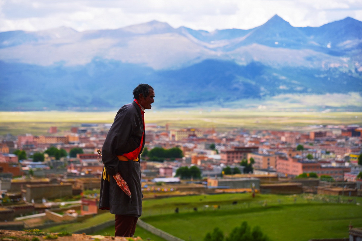 Litang Monastery | Photo by Liu Bin